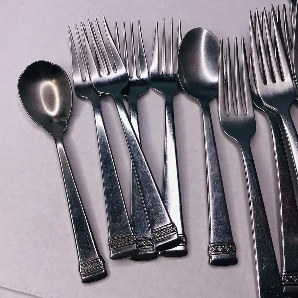 Oneida Athena Stainless Flatware Set of 14 pcs Dinner Fork Sugar spoon knife